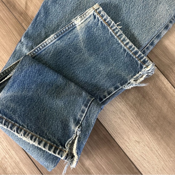 Vintage Levi’s 505 regular fit. dark blue extra long - Picture 6 of 6
